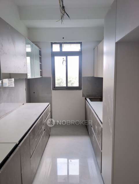 2 BHK Flat In Savvy Merushikhar For Sale  In Andheri East