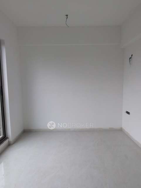 2 BHK Flat In Savvy Merushikhar For Sale  In Andheri East