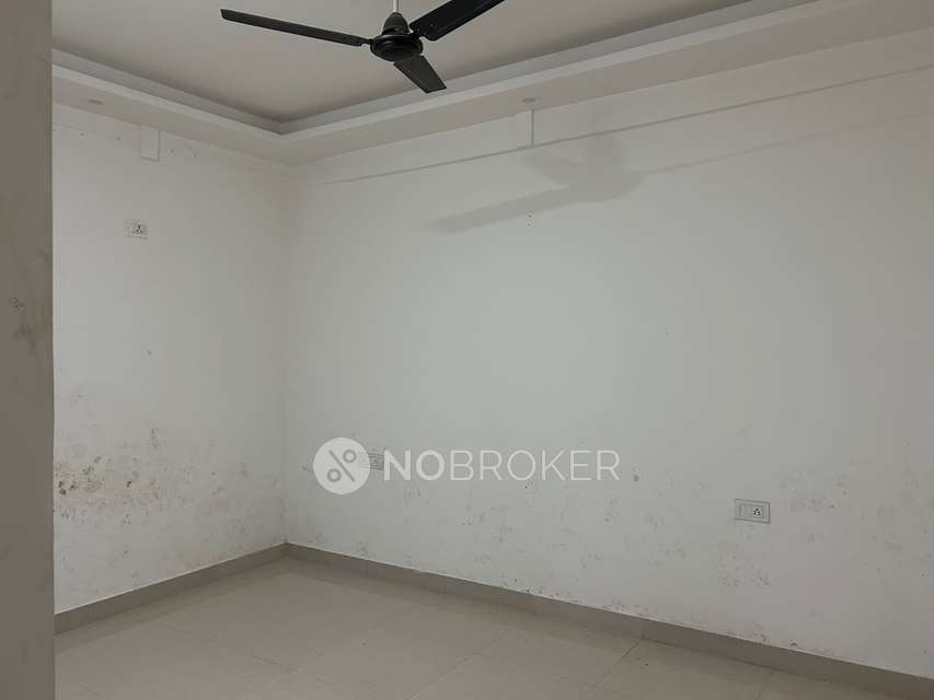3 BHK Flat In Baghwali Colony For Sale  In Shastri Nagar