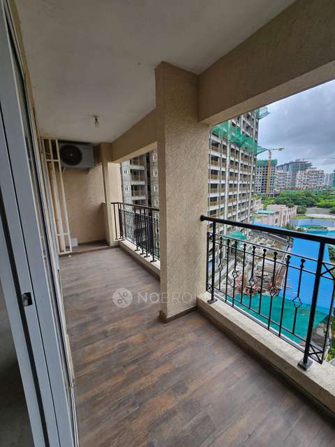4+ BHK Flat In Raheja Reserve, Nibm For Sale  In Mohammed Wadi