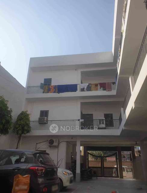 PG for Boys in Sector 13