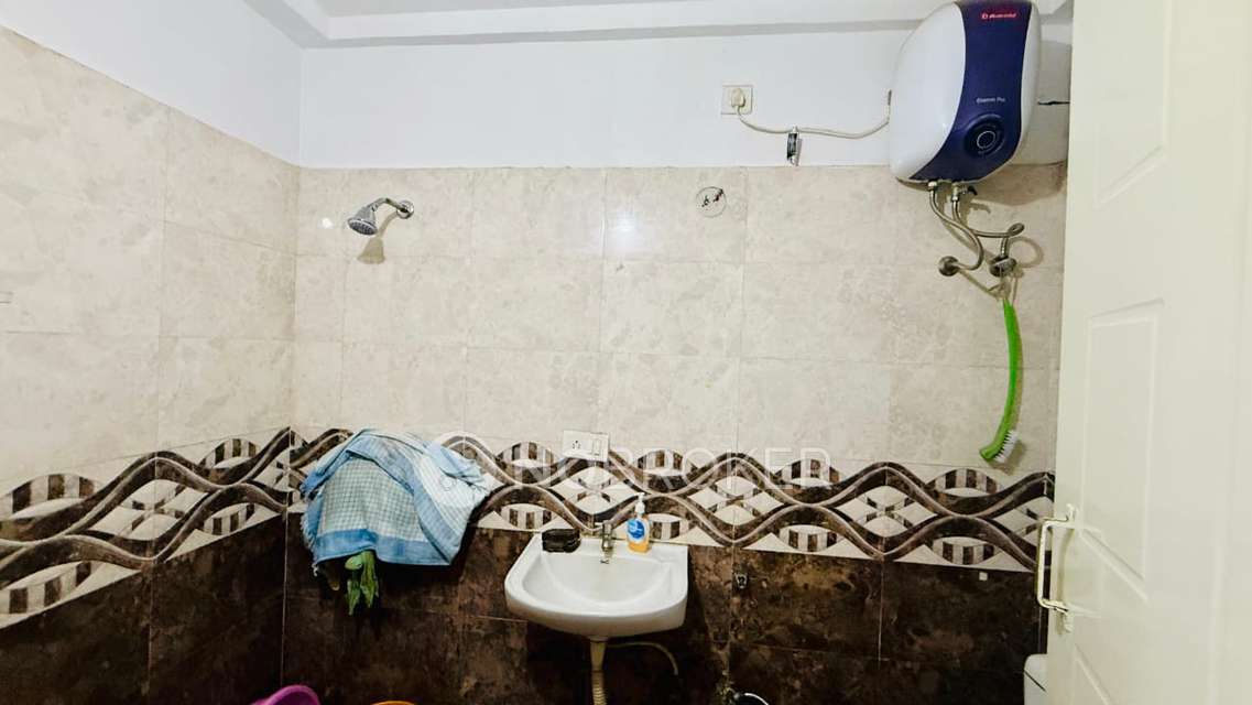 2 BHK Flat In Crj Residency For Sale  In Whitefield Main Rd