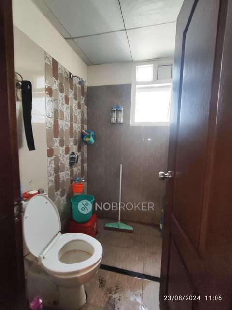 2 BHK Flat In Navins Starwood Towers 2 For Sale  In Vengavasal