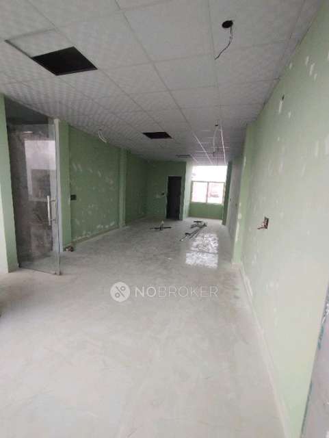 Showroom in Sector 10b, Sector 37, Gurgaon for Rent 