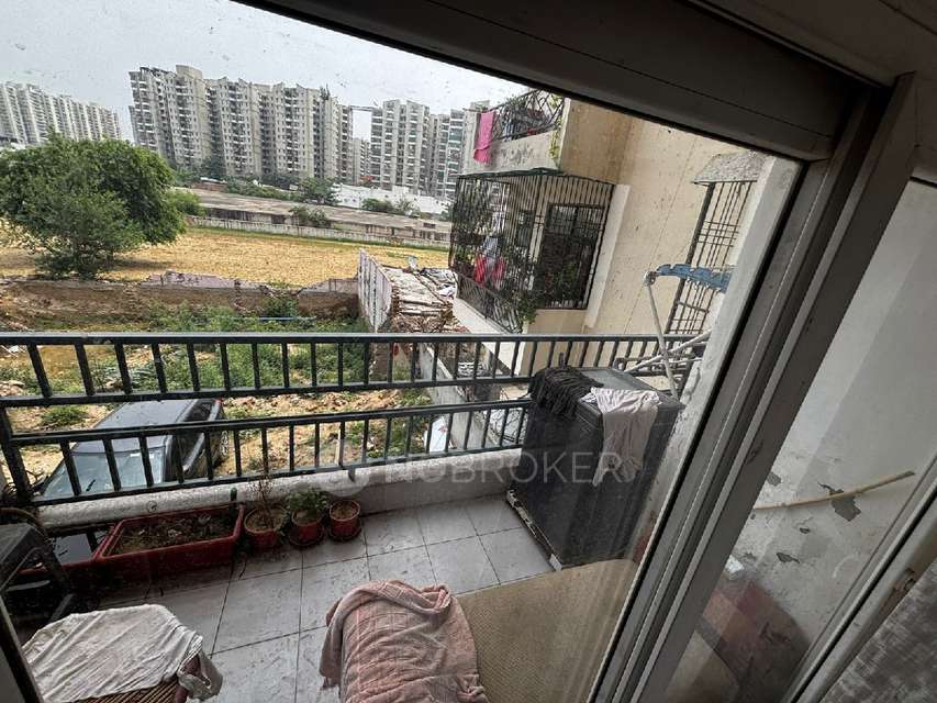 2 BHK Flat In Vihaan Wisteria For Sale  In Gautam Buddha Nagar