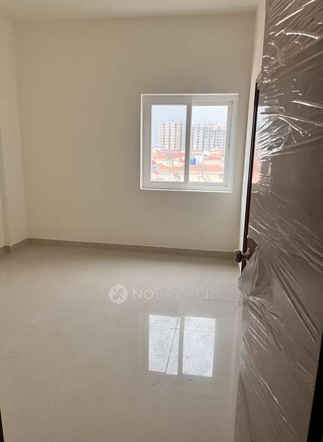 2 BHK Flat In Praneeth Pranav Daffodils For Sale  In Bowrampet