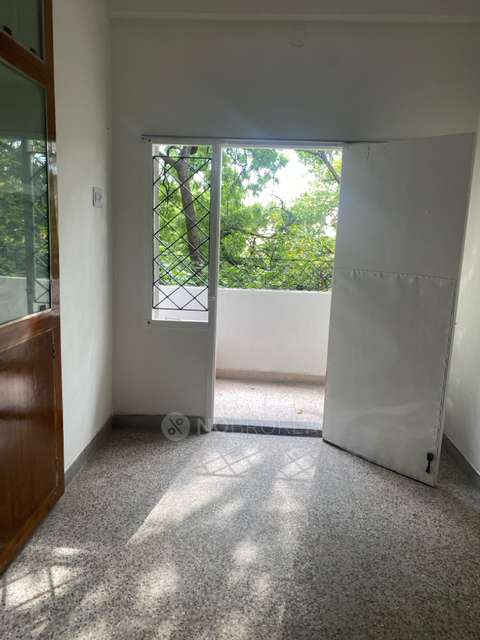 2 BHK Flat In Chandra Apartments Guindy  for Rent  In Guindy