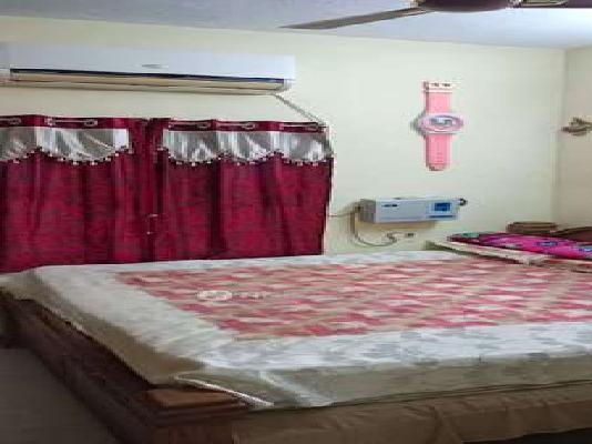 3 BHK Flat In Vignesh Flats,  For Sale  In Irumbuliyur