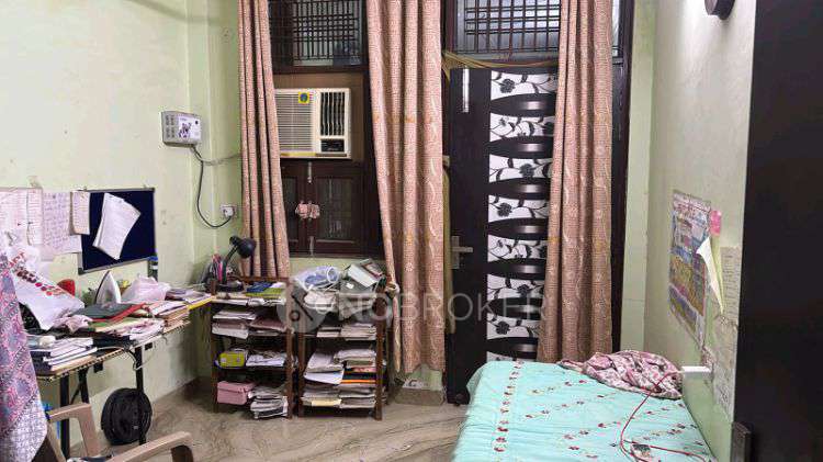 2 BHK Flat In Sb For Sale  In Shahdara
