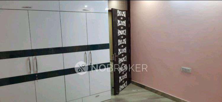 2 BHK Flat In Sb For Sale  In Shahdara