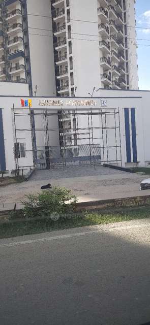 3 BHK Flat In Slf Anushree Apartments, Sector 75 For Sale  In Sector 75