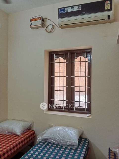 PG for Boys in Tharamani