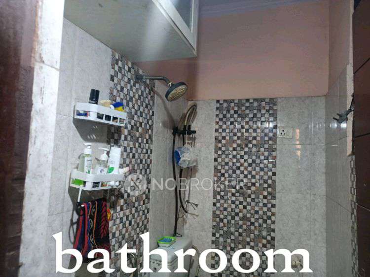 2 BHK Flat In Dlf Ankur Vihar For Sale  In P7r9+82c, Block B, Dlf Ankur Vihar, Ghaziabad, Uttar Pradesh 201102, India