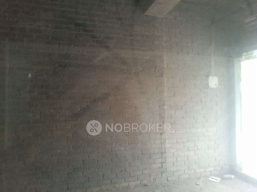 Shop in Rise Madison Square, Greater Noida for Rent 