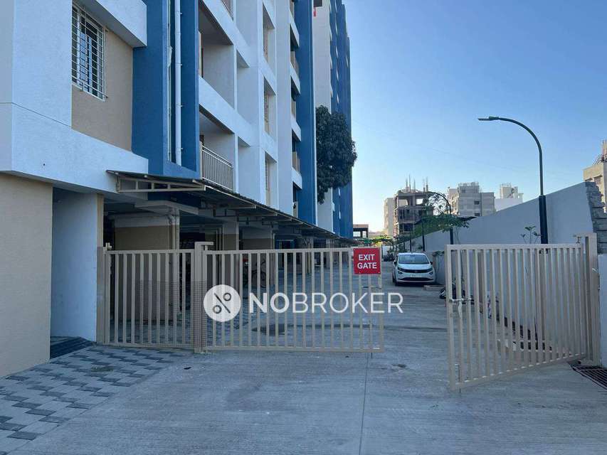 Shop in Sapphire Towers, Pune for sale 