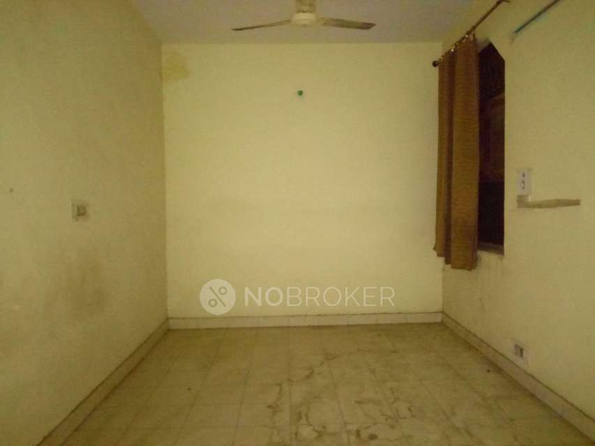 4 BHK Flat In Standalone Building  For Sale  In Paschim Vihar