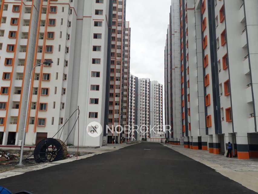 2 BHK Flat In Tamilnadu Hosing Board  For Sale  In Ambattur Industrial Estate