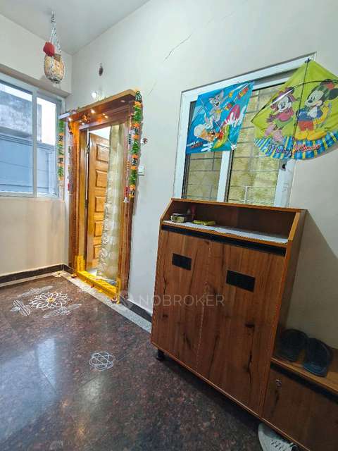 2 BHK Flat In Naidu Hieghts Building For Sale  In Kukatpally Housing Board Colony, Kukatpally