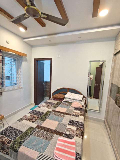 2 BHK Flat In Naidu Hieghts Building For Sale  In Kukatpally Housing Board Colony, Kukatpally
