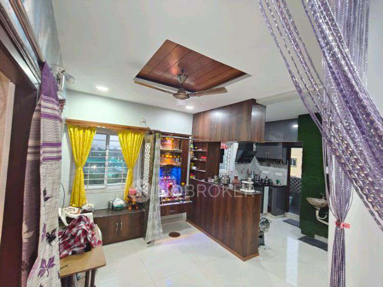 2 BHK Flat In Naidu Hieghts Building For Sale  In Kukatpally Housing Board Colony, Kukatpally