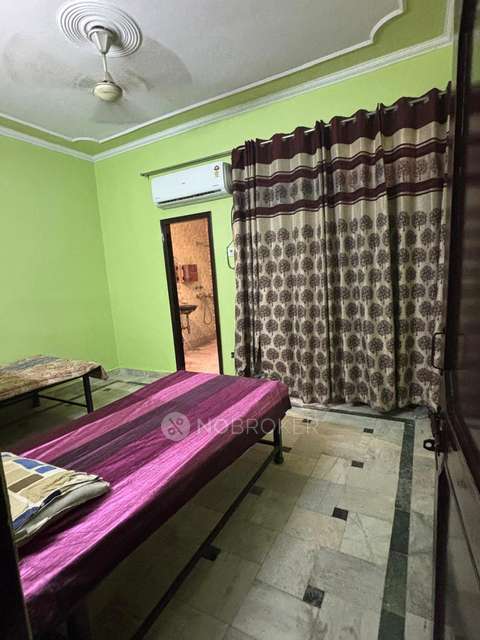 PG for Girls in Hastsal