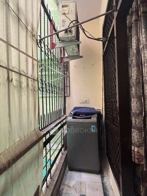 PG for Girls in Hastsal