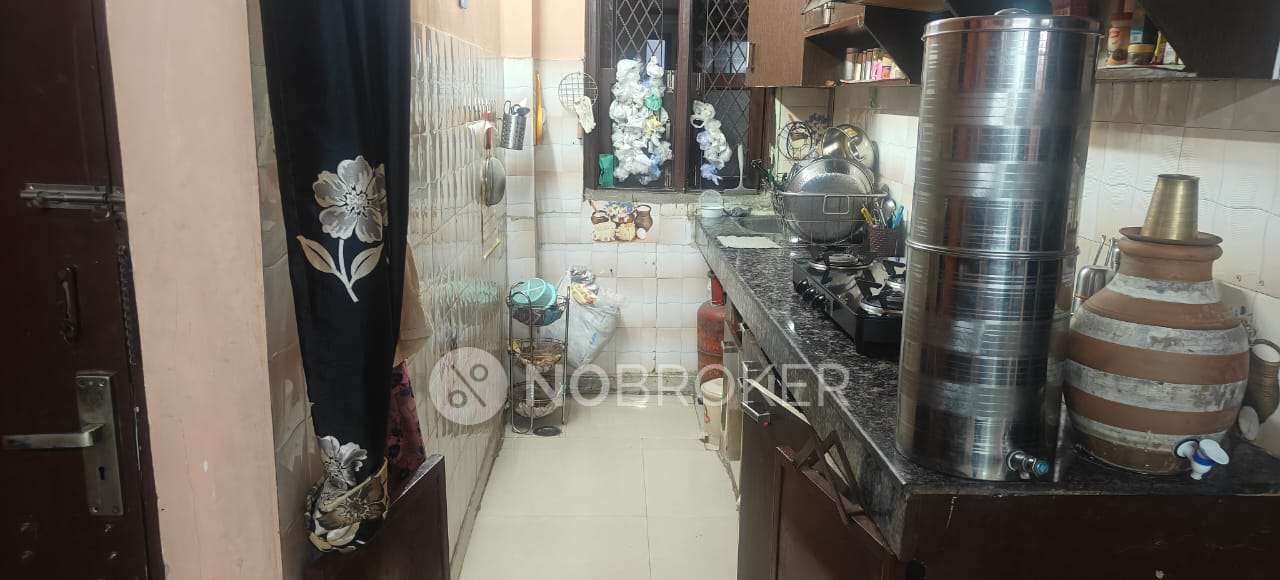 3 BHK Flat In Sb For Sale  In Baljit Nagar