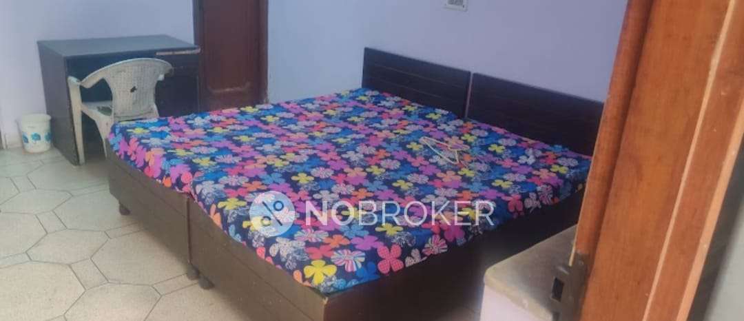 PG for Boys in Rajouri Garden