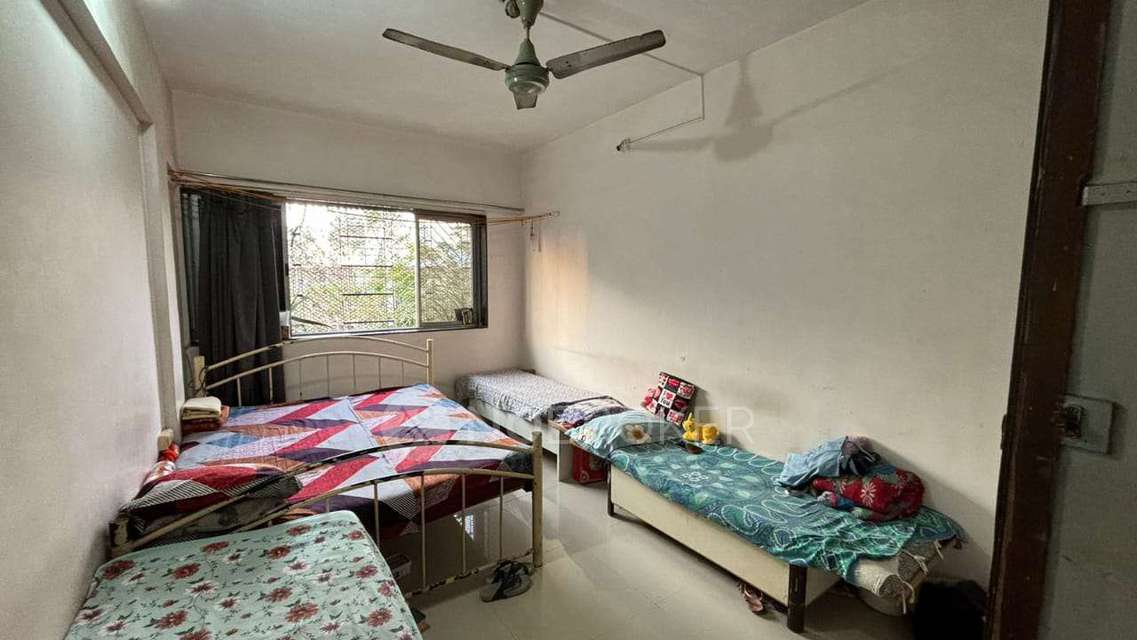 PG for Girls in Dahisar East