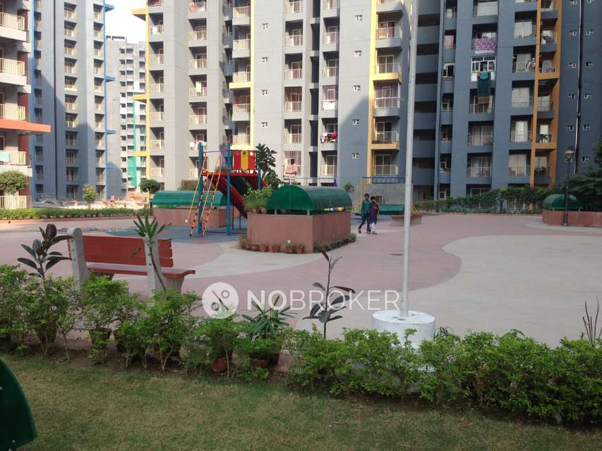 2 BHK Flat In Bcc Bharat City Phase Ii For Sale  In Bhopura