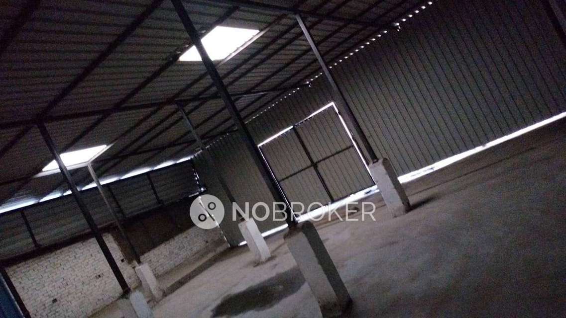 Industrial Building in Tri Nagar, Delhi for sale 
