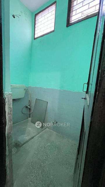 3 BHK Flat In Stand Alone Building For Sale  In Shakarpur