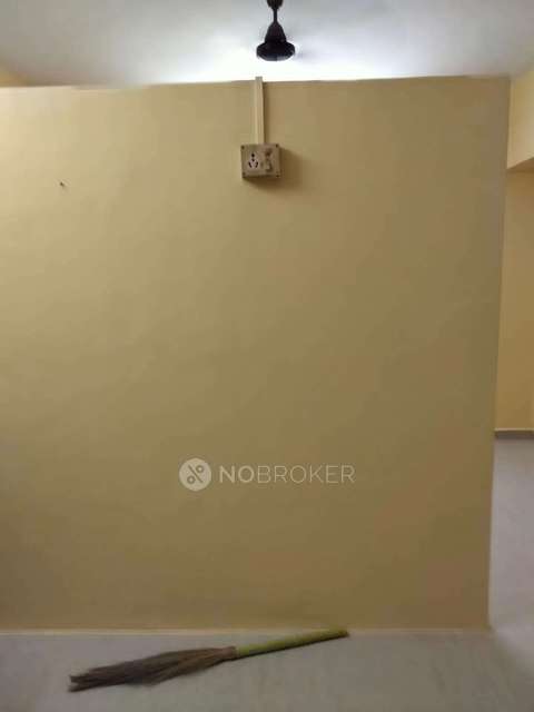 1 RK Flat In Apartment For Sale  In Malad West