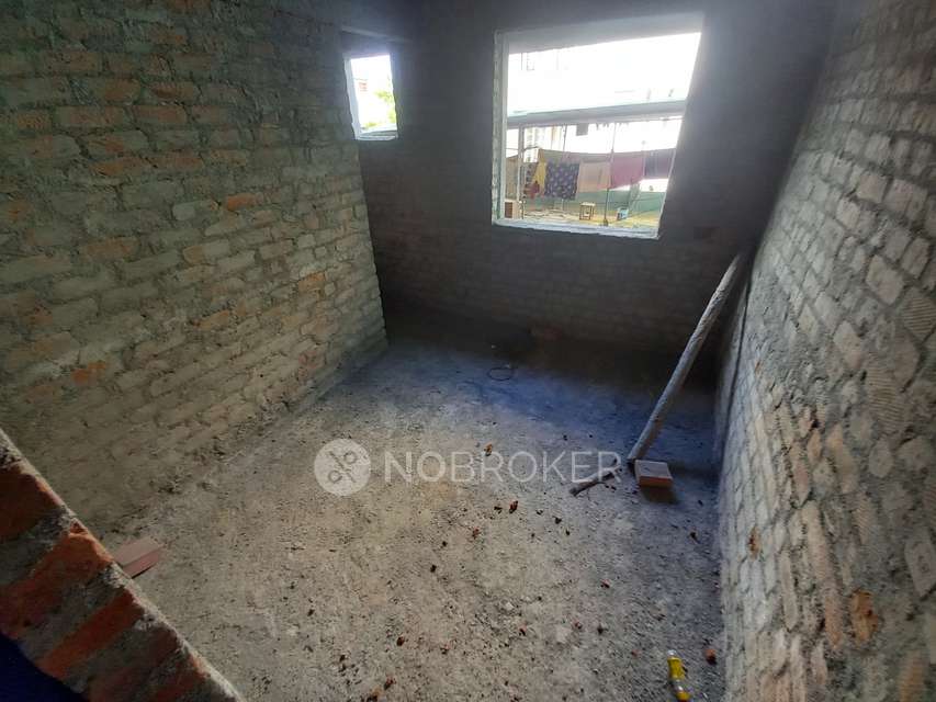 2 BHK Flat In K Cons For Sale  In Virugambakkam