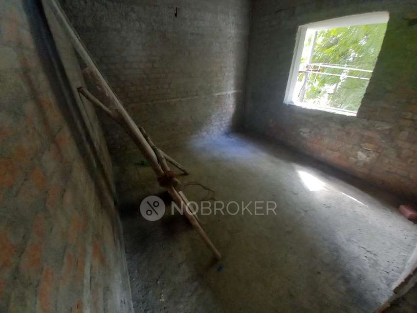 2 BHK Flat In K Cons For Sale  In Virugambakkam