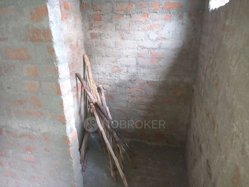 2 BHK Flat In K Cons For Sale  In Virugambakkam