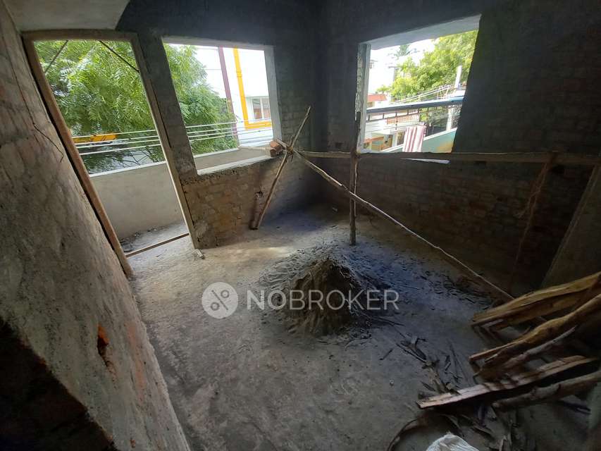 2 BHK Flat In K Cons For Sale  In Virugambakkam