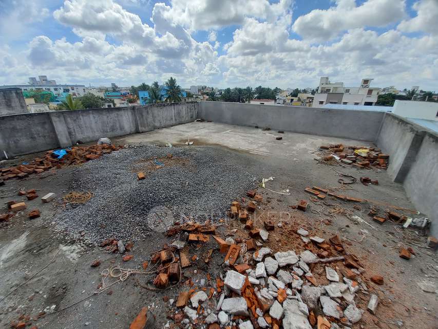 2 BHK Flat In K Cons For Sale  In Virugambakkam