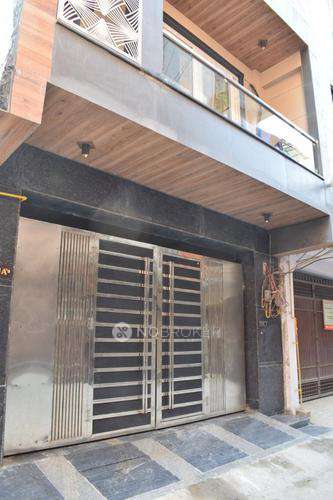4 BHK Flat In Standalone Building  For Sale  In Vivek Vihar