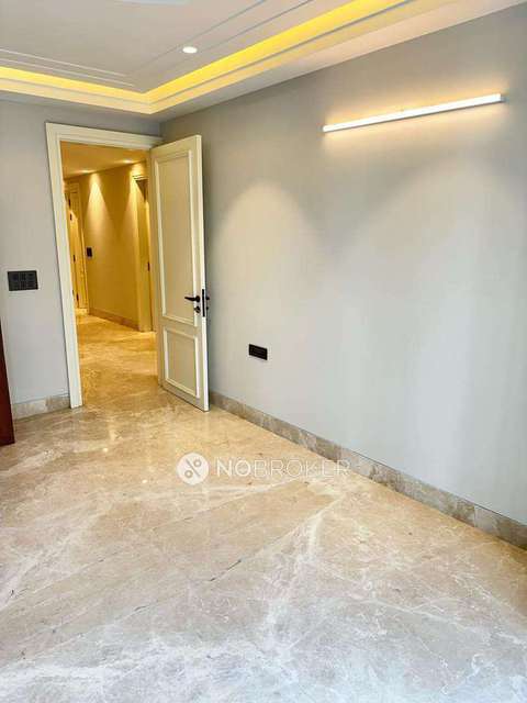 4 BHK Flat In Standalone Building  For Sale  In Vivek Vihar