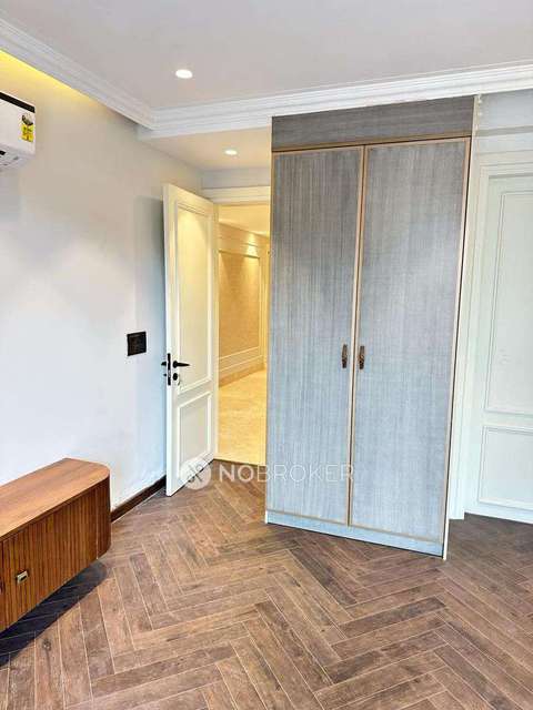 4 BHK Flat In Standalone Building  For Sale  In Vivek Vihar