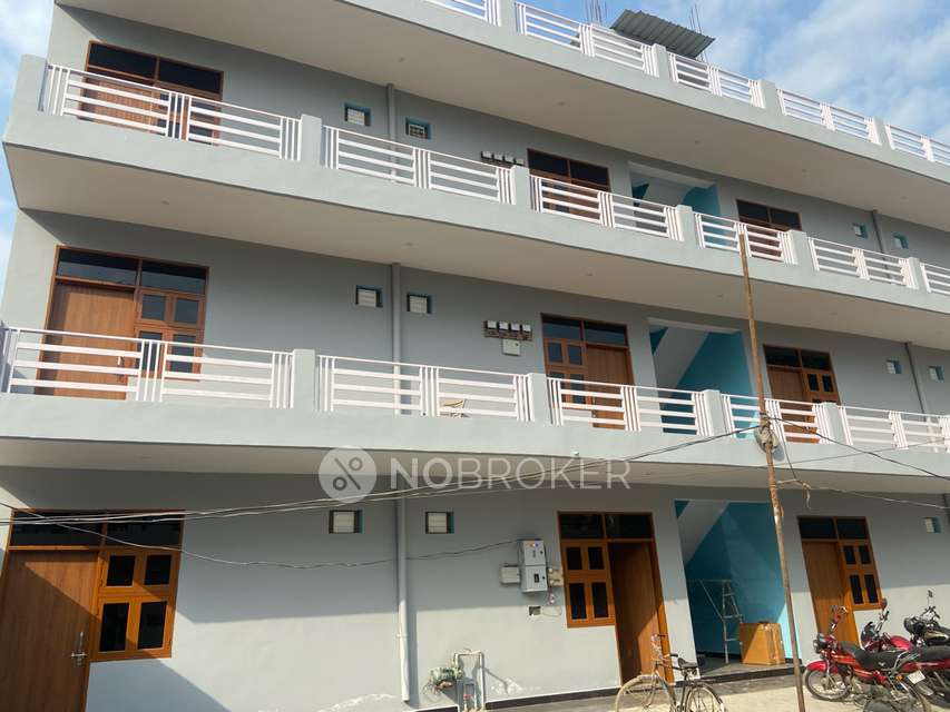 1 RK House for Rent  In Sector 46