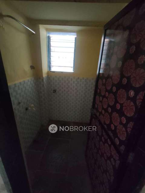 1 BHK Flat In Standalone Building  For Sale  In Sai Samarth Chs
