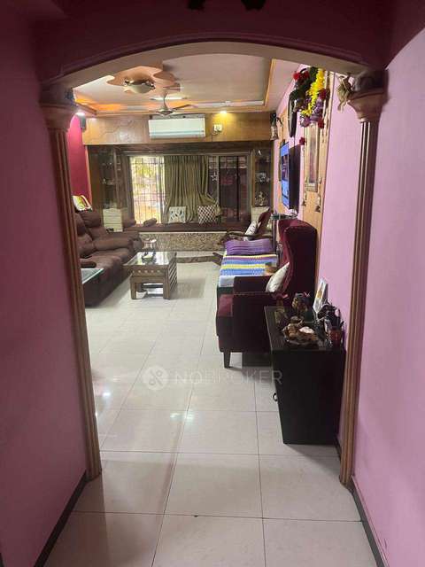 2 BHK Flat In Samkeet For Sale  In Vile Parle East