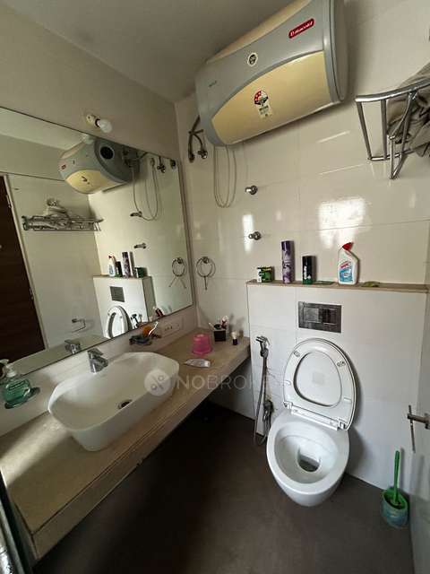 2 BHK Flat In Kohinoor City Phase Ii For Sale  In Kurla West