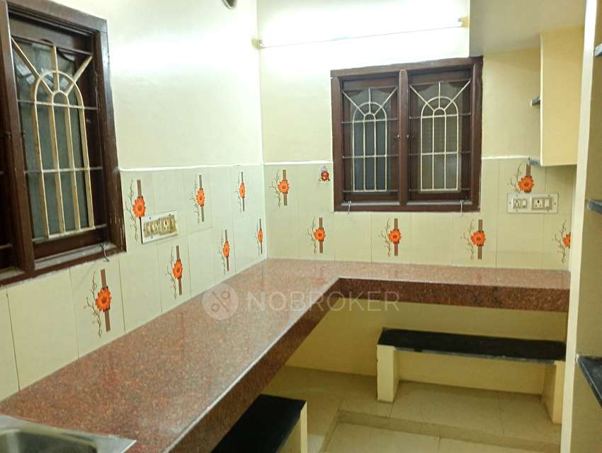 1 BHK House for Rent  In Arumbakkam Metro Railway Station