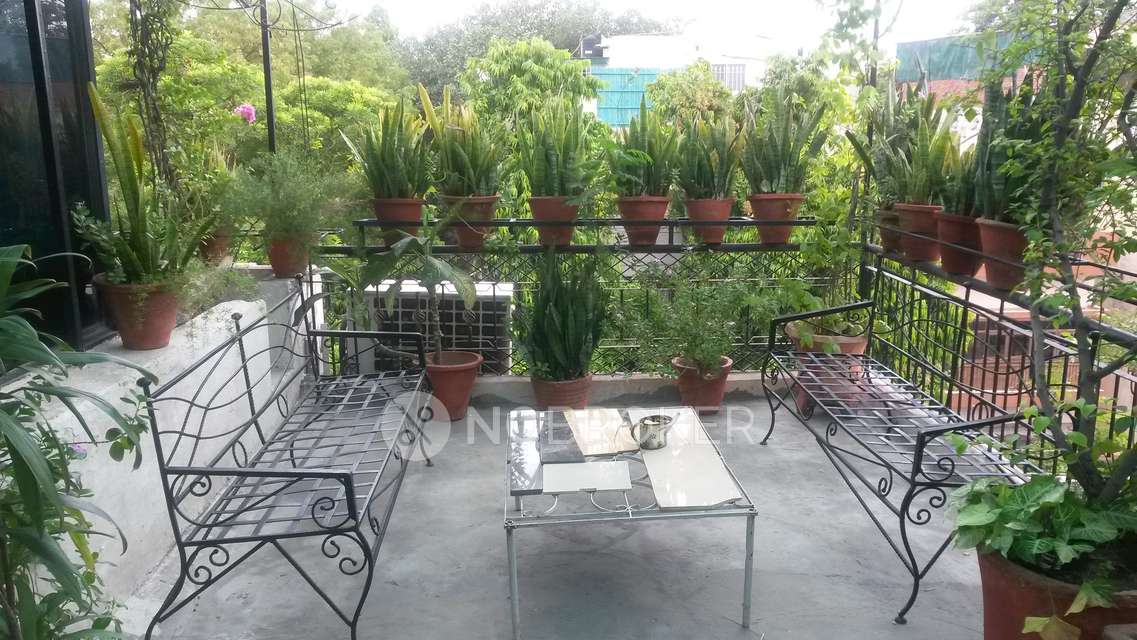 PG for Boys in Greater Kailash Ii