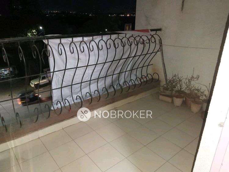 1 BHK Flat In Nilesh Prestige (nirmal Township) for Rent  In Hadapsar