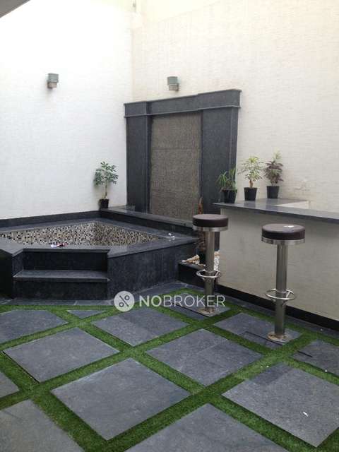 4 BHK Flat In Lotus Villas.== For Sale  In Sector 28