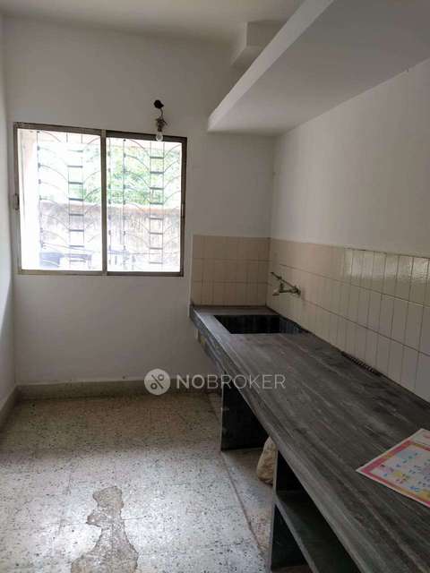 1 BHK Flat In Konark Niwas, Tadiwala Road For Sale  In Sangamvadi